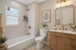2031 Pleasant Pkwy, Union Township, NJ 07083 - Photo 10