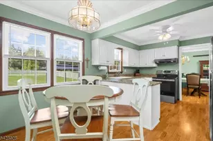 18 Weavers Ln, Readington, NJ 08889 - Photo 10