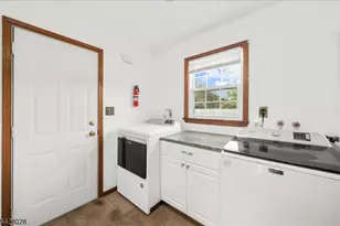 18 Weavers Ln, Readington, NJ 08889 - Photo 14