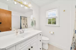 18 Weavers Ln, Readington, NJ 08889 - Photo 22