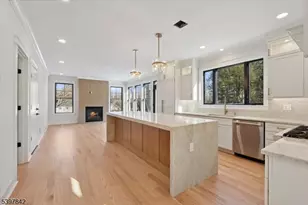 32 Felch Rd, Florham Park, NJ 07932 - Photo 4