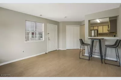 29 Cheswich Court Ondo, Bedminster Township, NJ 07921 - Photo 4