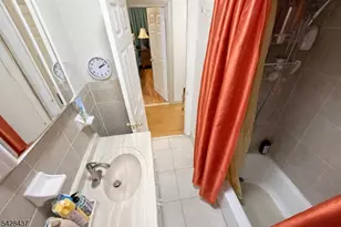 19 Burgess Pl, Passaic, NJ 07055 - Photo 20