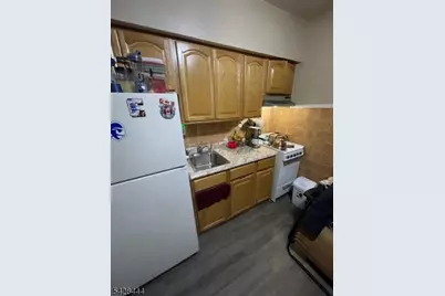 558 S Broad St, Elizabeth, NJ 07202 - Photo 12