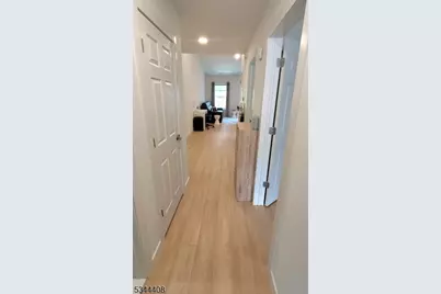 7 Soho Dr #115, Jersey City, NJ 07305 - Photo 14