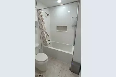 7 Soho Dr #115, Jersey City, NJ 07305 - Photo 10