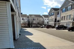 7 Soho Dr, Jersey City, NJ 07305 - Photo 18