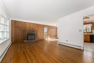 123 Lilac Dr, Clinton Township, NJ 08801 - Photo 4