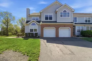 109 Castle Pointe Blvd, Piscataway Township, NJ 08854 - Photo 1