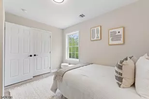 128 Big Piece Rd, Fairfield, NJ 07004 - Photo 32