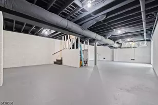 128 Big Piece Rd, Fairfield, NJ 07004 - Photo 38