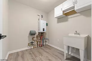 128 Big Piece Rd, Fairfield, NJ 07004 - Photo 16