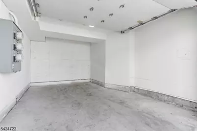 262 2nd Ave, Newark, NJ 07107 - Photo 18