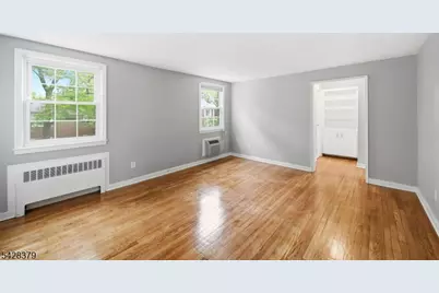445 Morris Ave #14, Springfield Twp., NJ 07081 - Photo 6