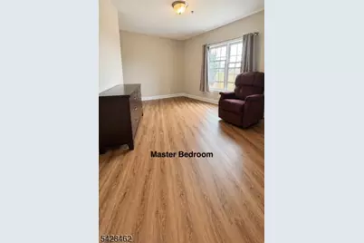 15-19 Tichenor Ln #205, Newark, NJ 07114 - Photo 14