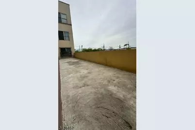 15-19 Tichenor Ln #205, Newark, NJ 07114 - Photo 18