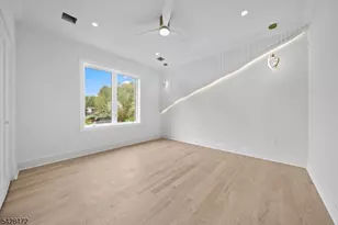 52 Congressional Pkwy, Livingston, NJ 07039 - Photo 26