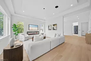 52 Congressional Pkwy, Livingston, NJ 07039 - Photo 10