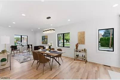 95 Huron Ave, Clifton, NJ 07013 - Photo 8