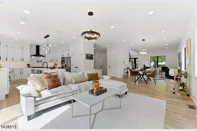 95 Huron Ave, Clifton, NJ 07013 - Photo 12