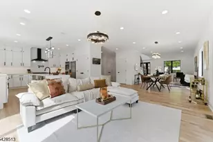 95 Huron Ave, Clifton, NJ 07013 - Photo 12