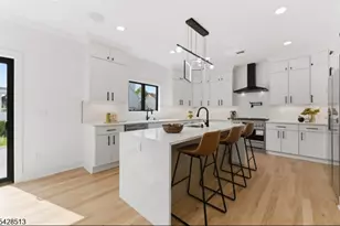 95 Huron Ave, Clifton, NJ 07013 - Photo 14