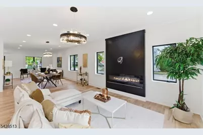 95 Huron Ave, Clifton, NJ 07013 - Photo 10