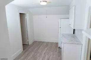 518 Monroe St, Orange, NJ 07050 - Photo 2