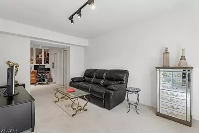 45 Colton Cir, West Orange Township, NJ 07052 - Photo 12