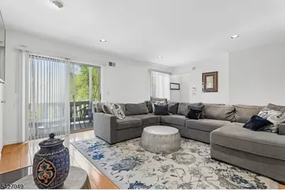 45 Colton Cir, West Orange Township, NJ 07052 - Photo 2