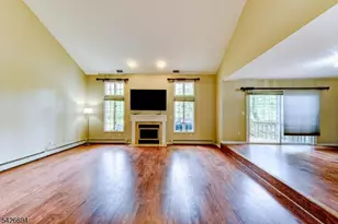 7 Matthew Rd, Wayne, NJ 07470 - Photo 4