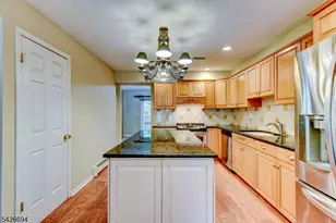 7 Matthew Rd, Wayne, NJ 07470 - Photo 16