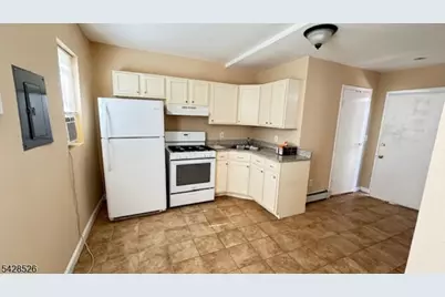 321 John St, Harrison, NJ 07029 - Photo 2