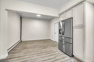 318 S 7th St, Elizabeth, NJ 07202 - Photo 12