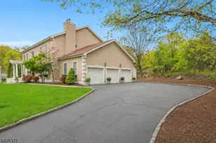 16 Lenape Trail, Montclair, NJ 07043 - Photo 20