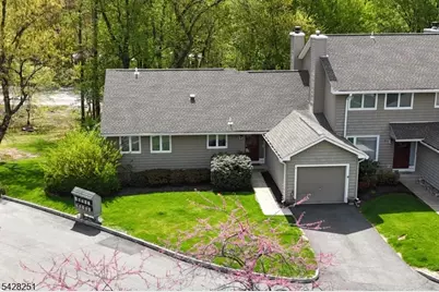 9 Parsons Ct, Mahwah, NJ 07430 - Photo 2