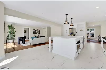 49 Hall Dr, Clark Township, NJ 07066 - Photo 14