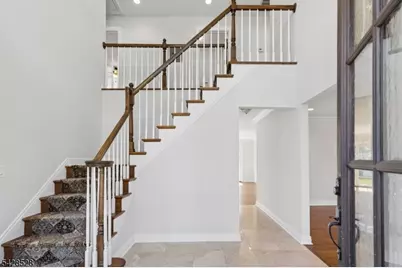 49 Hall Dr, Clark Township, NJ 07066 - Photo 4