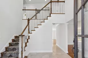 49 Hall Dr, Clark Township, NJ 07066 - Photo 4
