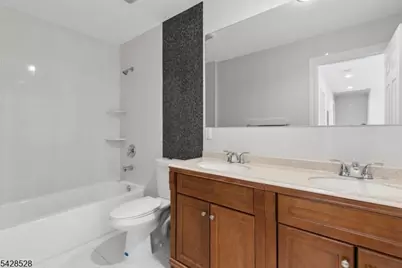 49 Hall Dr, Clark Township, NJ 07066 - Photo 30
