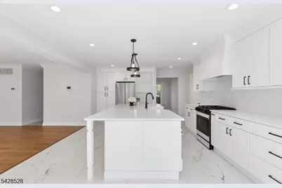 49 Hall Dr, Clark Township, NJ 07066 - Photo 12