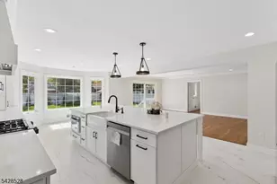 49 Hall Dr, Clark Township, NJ 07066 - Photo 10