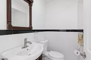 49 Hall Dr, Clark Township, NJ 07066 - Photo 18