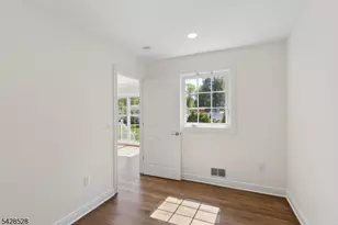 49 Hall Dr, Clark Township, NJ 07066 - Photo 16