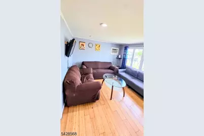 7 Barnard Pl, North Arlington, NJ 07031 - Photo 6