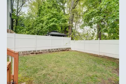 564 Sanford Ave, Newark, NJ 07106 - Photo 2