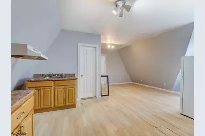 564 Sanford Ave, Newark, NJ 07106 - Photo 20
