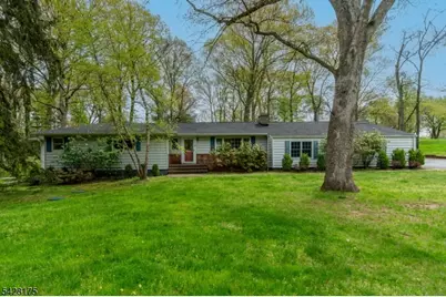 19 Floral Rd, Raritan Township, NJ 08822 - Photo 1