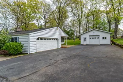 19 Floral Rd, Raritan Township, NJ 08822 - Photo 34