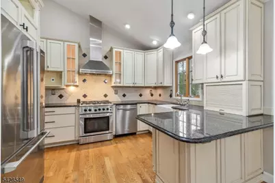 23 Monmouth Ave, West Milford, NJ 07480 - Photo 16